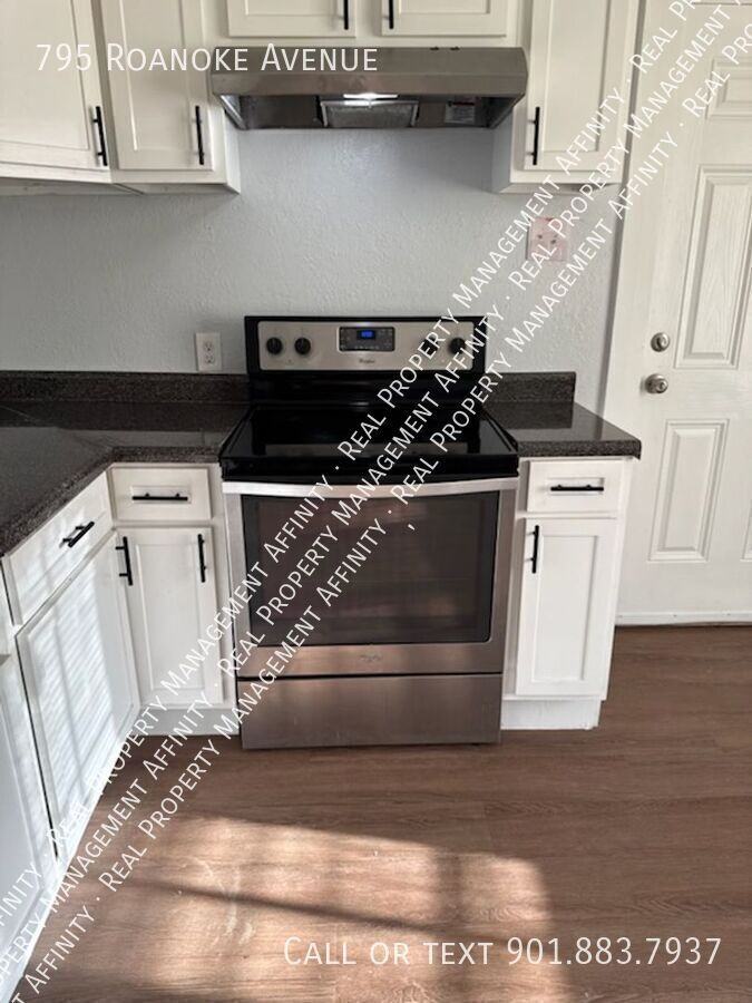 795 Roanoke Ave - Photo 7 of 21