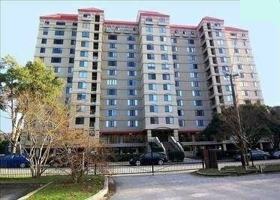 featured image of 1600 Park Cir #817