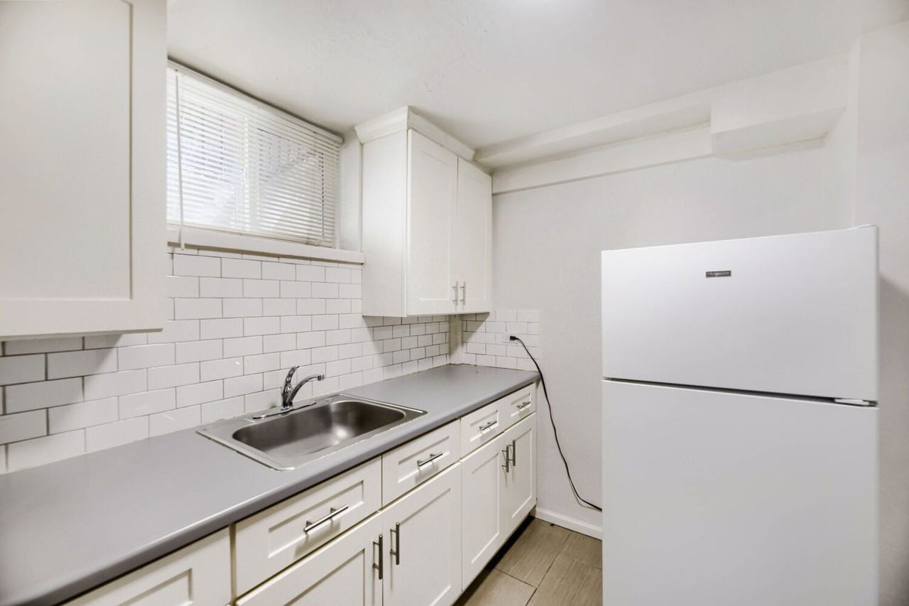 2505 S University Blvd - Photo 5 of 26