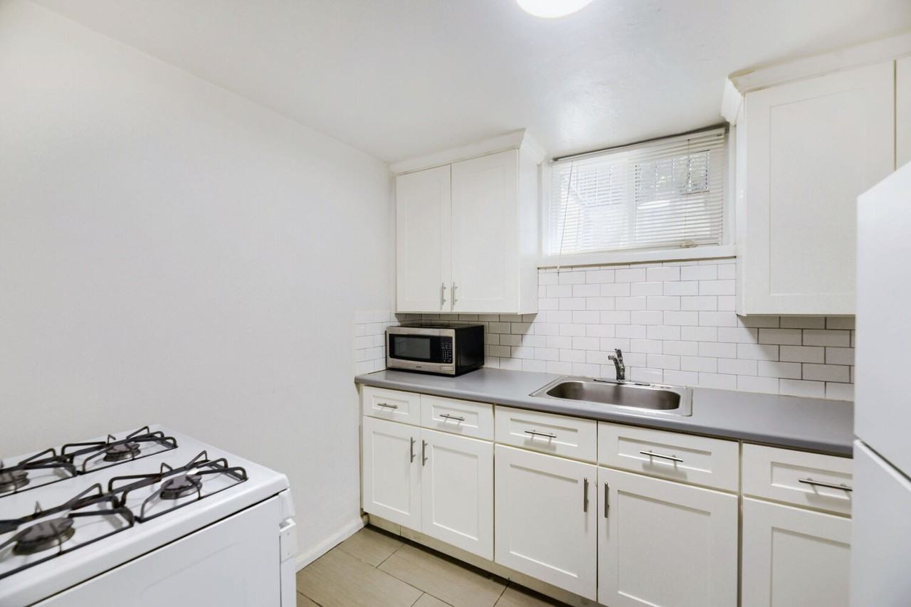 2505 S University Blvd - Photo 6 of 26