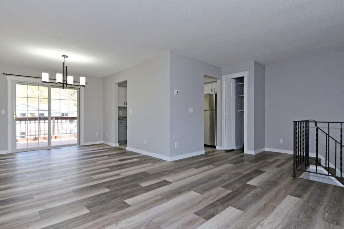 9201 Forestview Ln N - Photo 2 of 16
