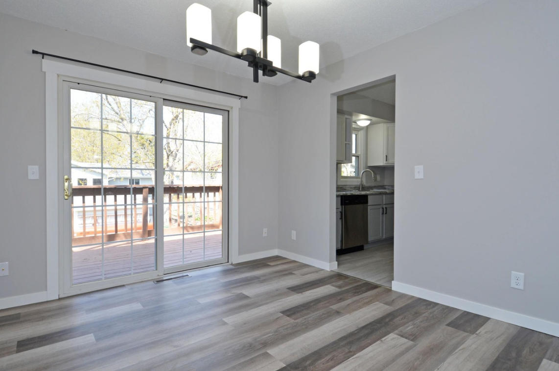 9201 Forestview Ln N - Photo 7 of 16