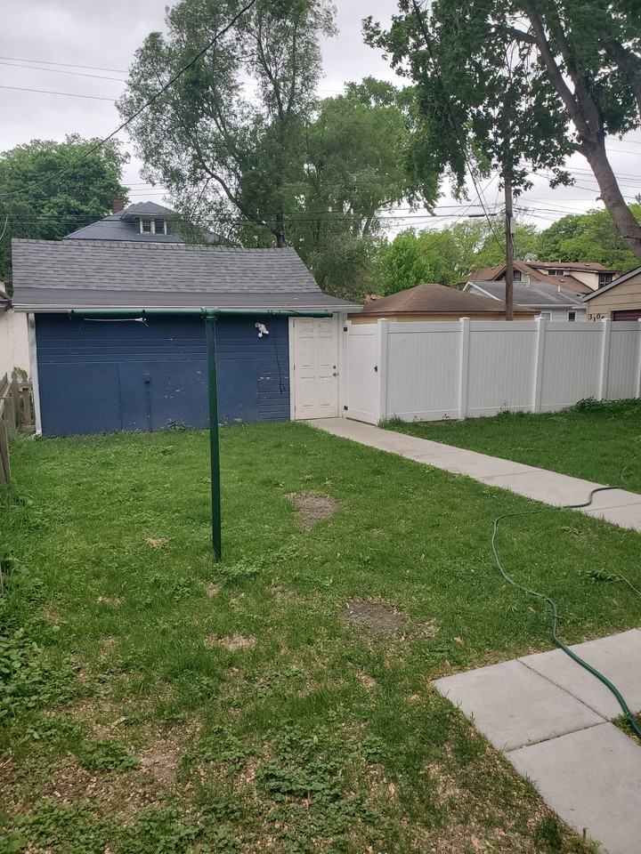 3112 40th Ave S - Photo 2 of 36