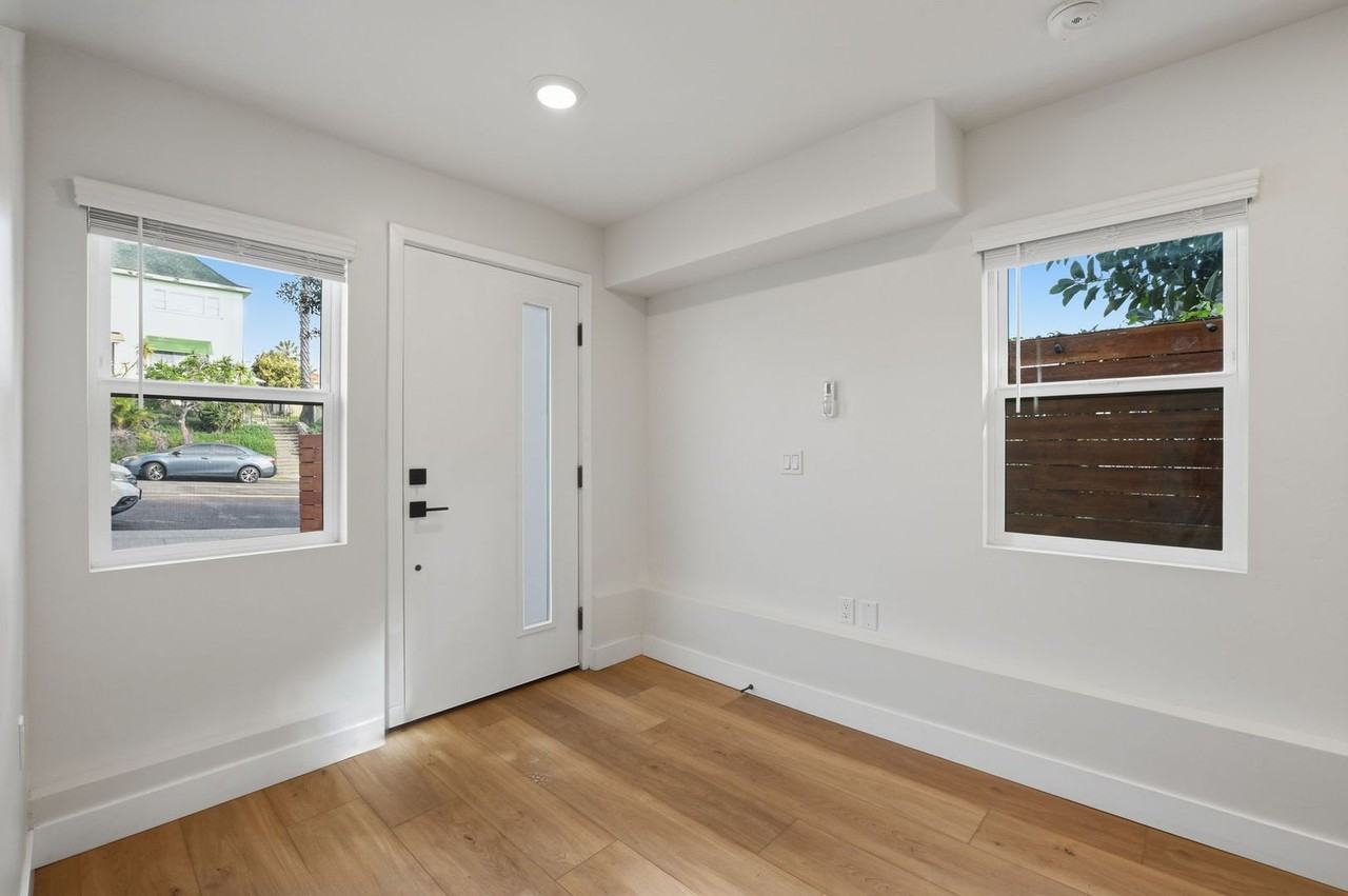2735 Broadway #5 - Photo 5 of 15
