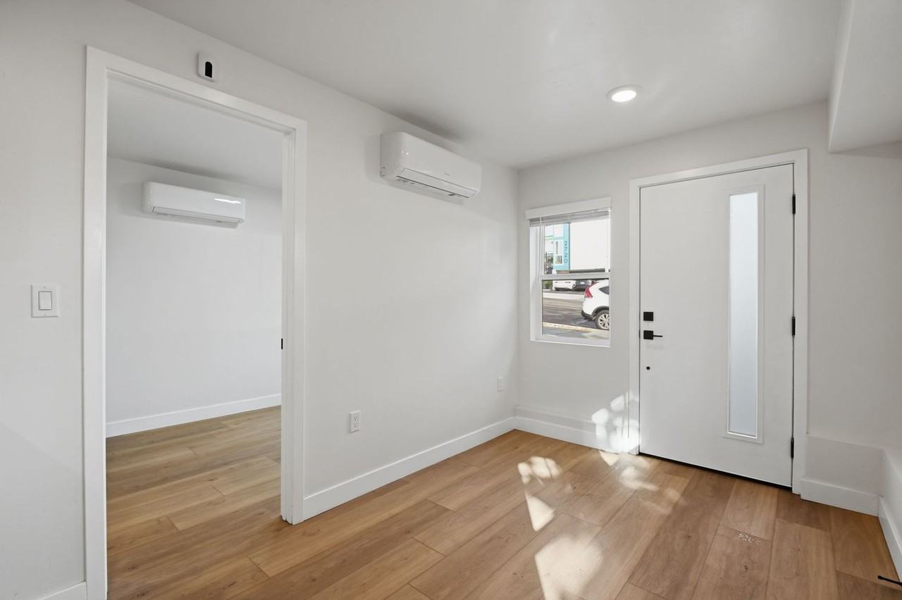 2735 Broadway #5 - Photo 7 of 15
