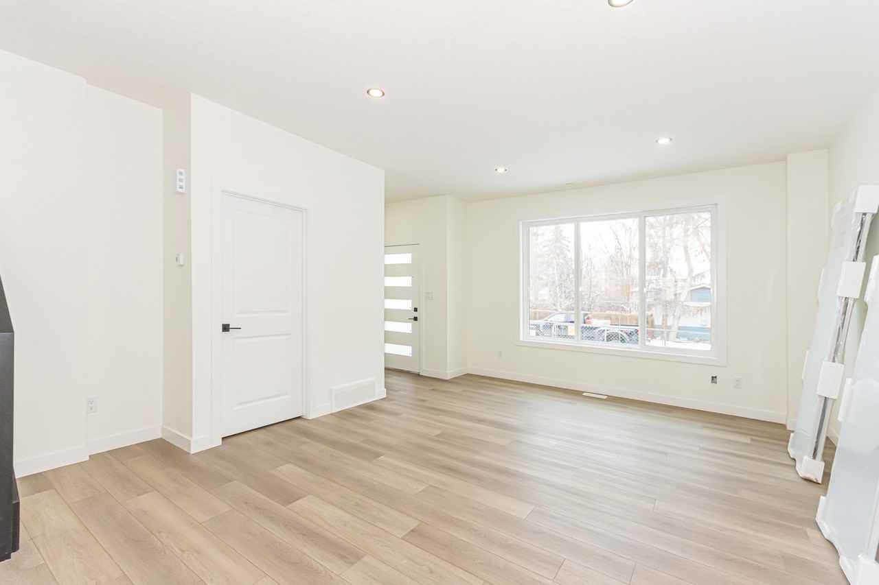 15105 96 Ave Nw #15105MAIN - Photo 5 of 27