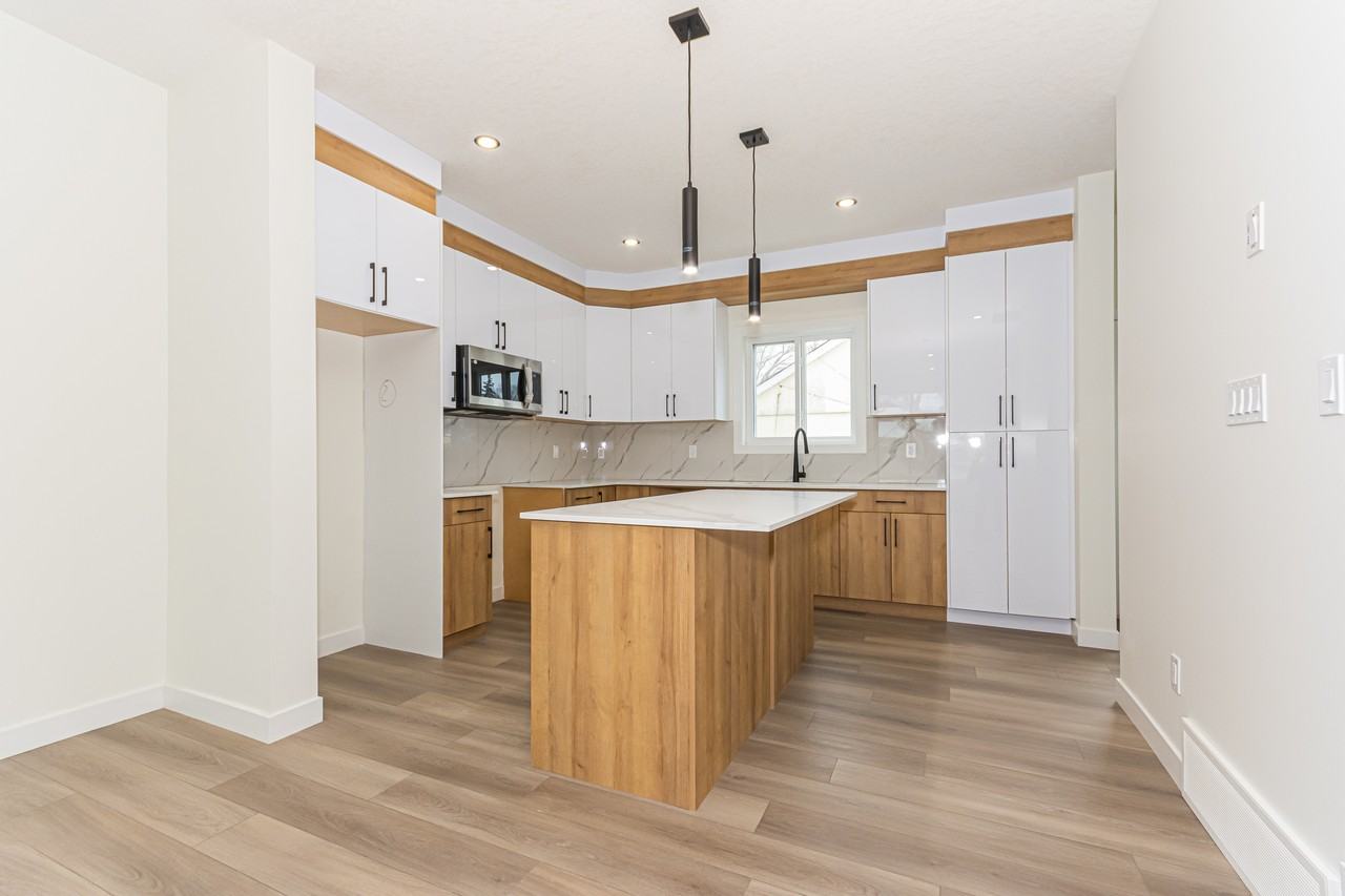 15105 96 Ave Nw #15105MAIN - Photo 7 of 27