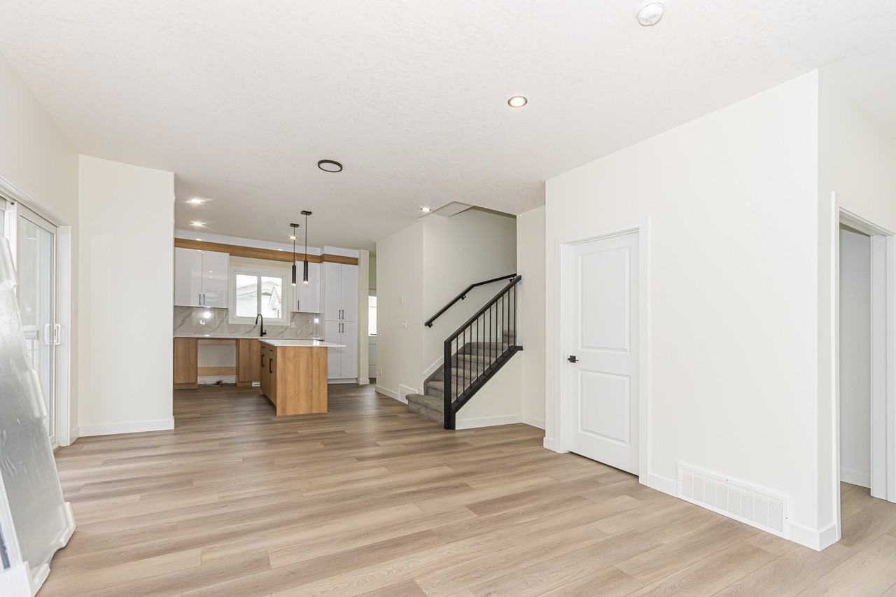 15109 96 Ave Nw #15109MAIN - Photo 4 of 30