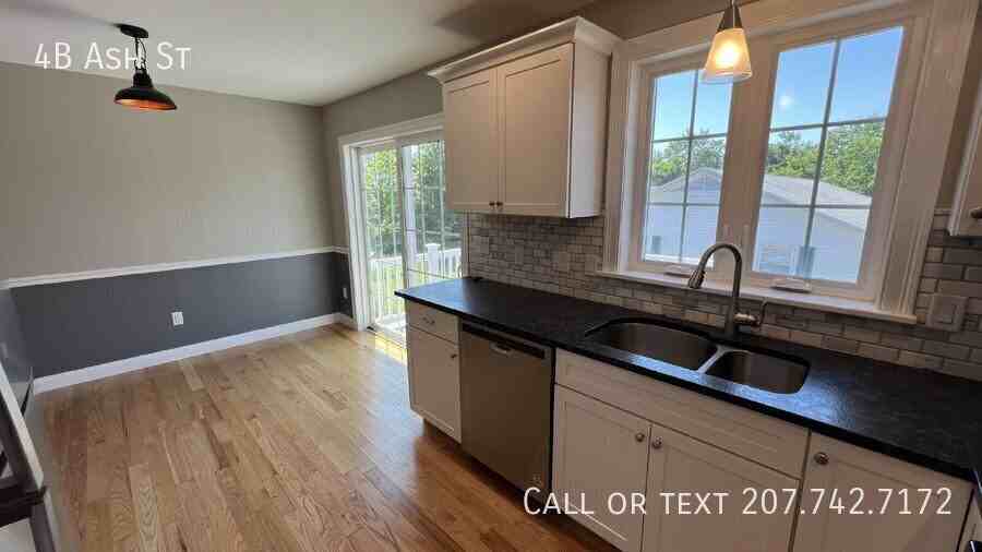 4B Ash St - Photo 3 of 17