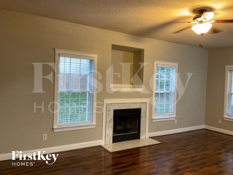 13815 Hastings Farm Rd - Photo 2 of 10