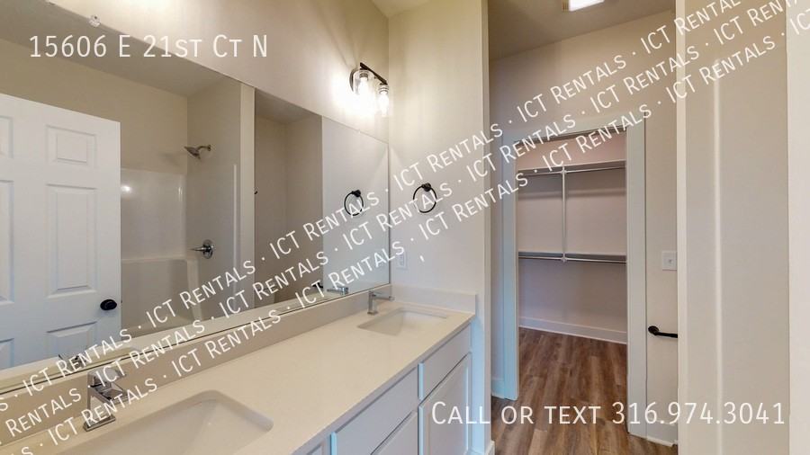 15606 E 21st Ct N - Photo 7 of 29