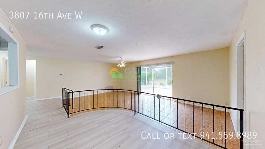 3807 16th Ave W - Photo 4 of 23