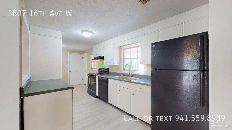 3807 16th Ave W - Photo 6 of 23