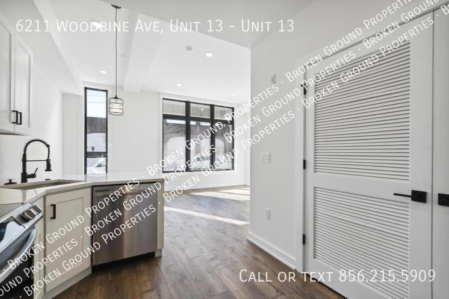 6211 Woodbine Ave #13 - Photo 3 of 15