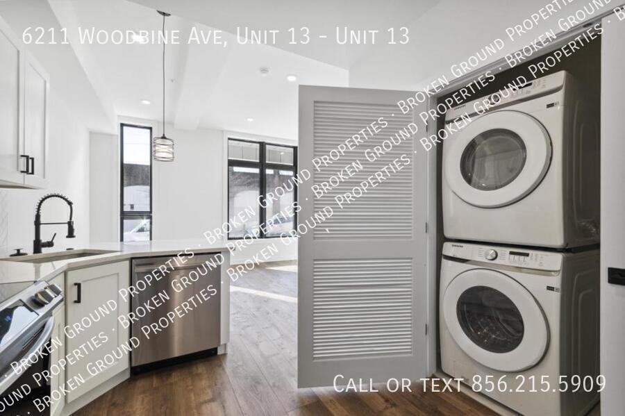 6211 Woodbine Ave #13 - Photo 4 of 15