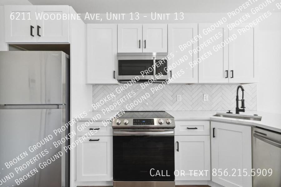 6211 Woodbine Ave #13 - Photo 5 of 15