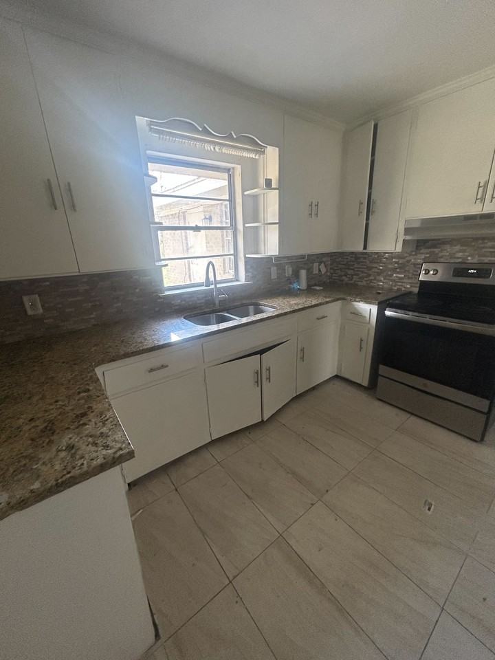 1388 Adrian Ln - Photo 3 of 14