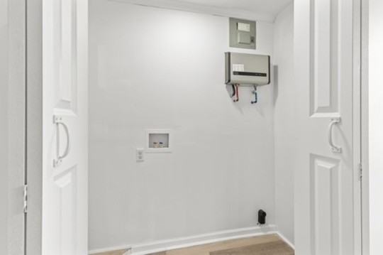 4037 Oak St - Photo 7 of 9