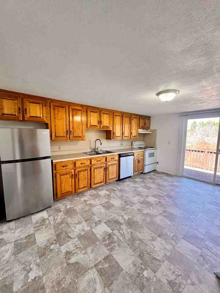 7 Rocky Hill Rd #A