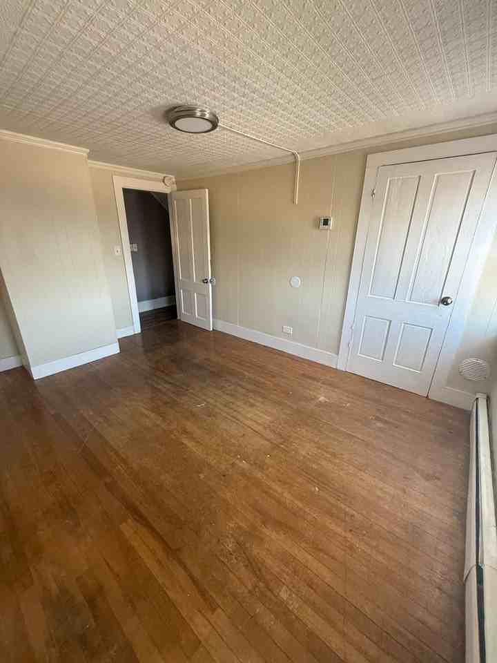 145-153 Union Avenue - 153 153 #2 - Photo 6 of 10