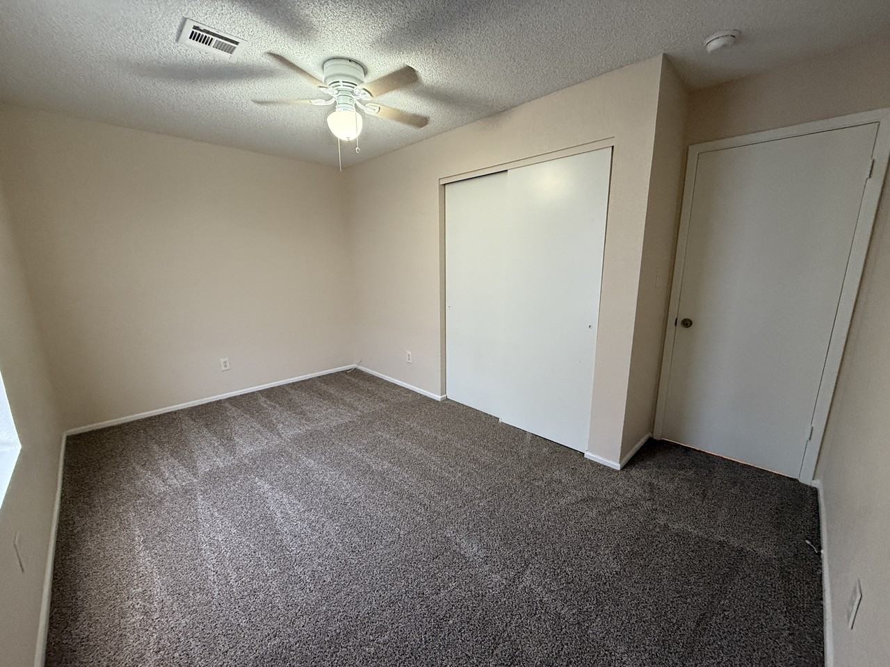6141 E 40th Pl - Photo 7 of 23