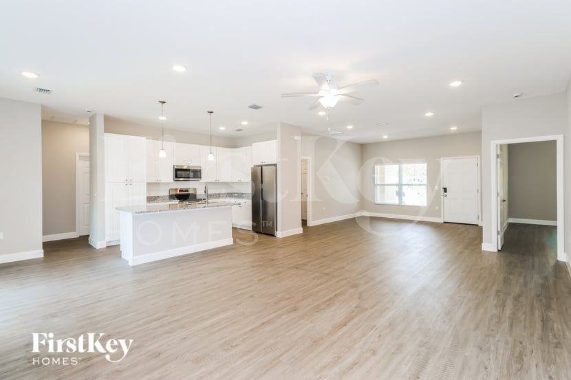 356 Garbelmann St Sw - Photo 3 of 16