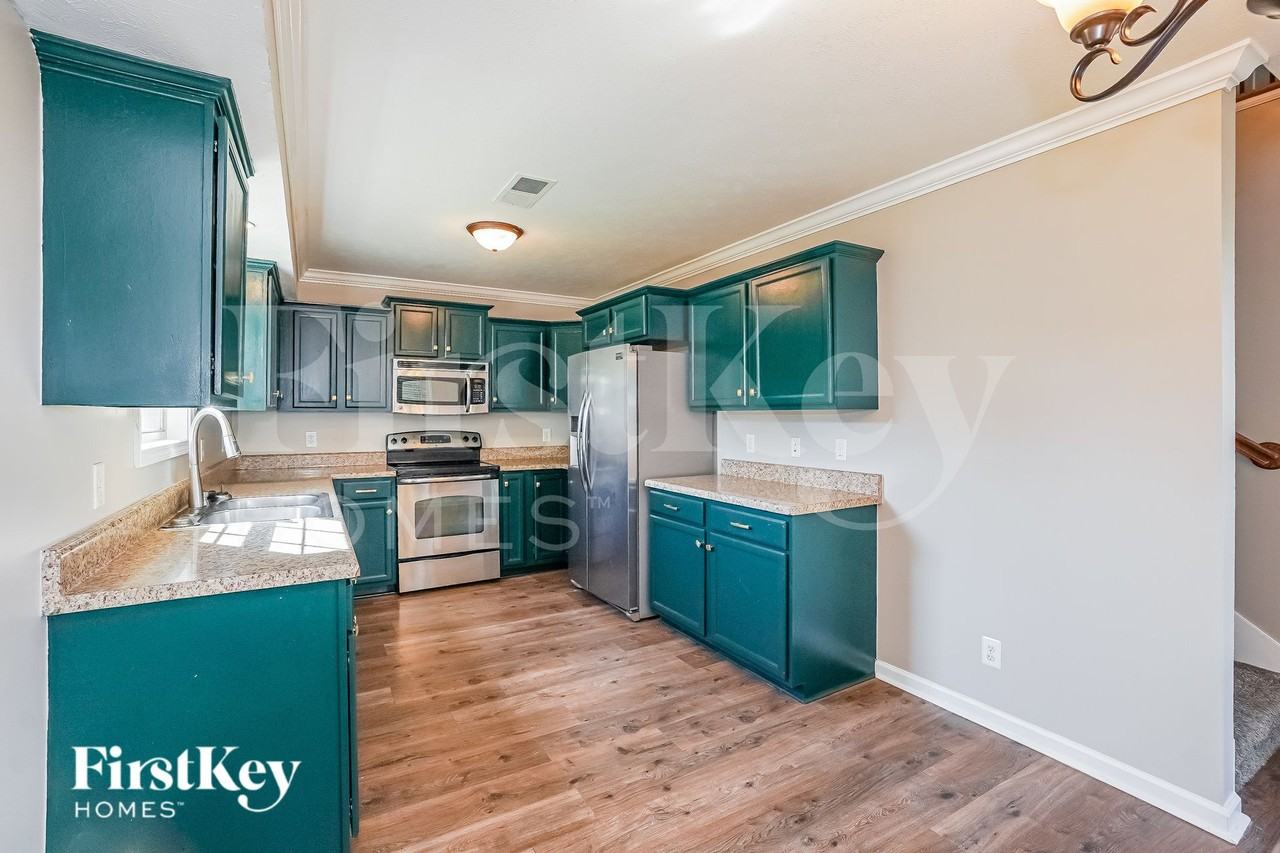 1302 Marcy Ct - Photo 7 of 19