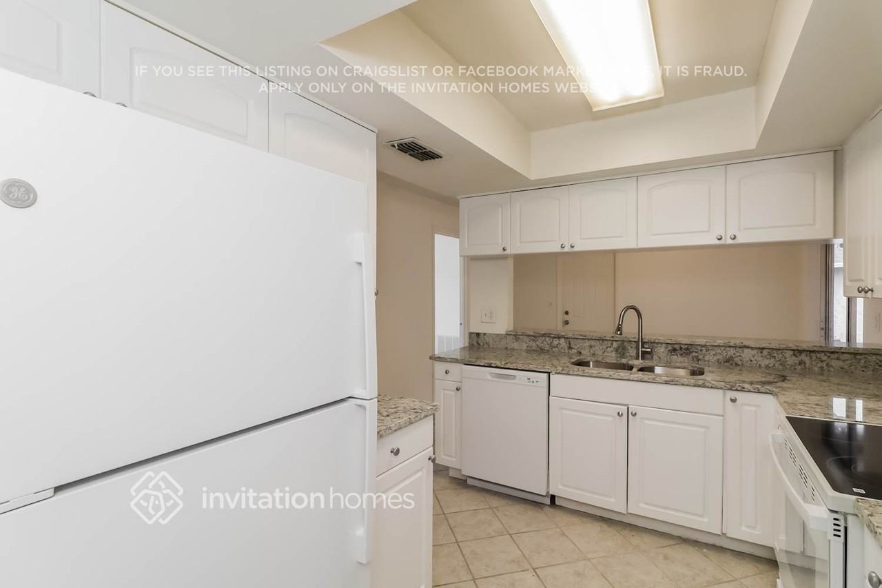 4128 Gray Squirrel Ln - Photo 7 of 17