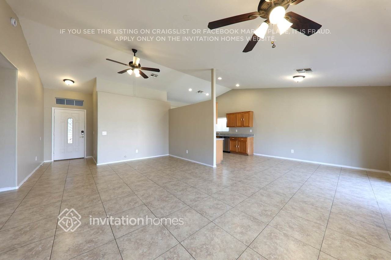 8934 W Encanto Blvd - Photo 3 of 16