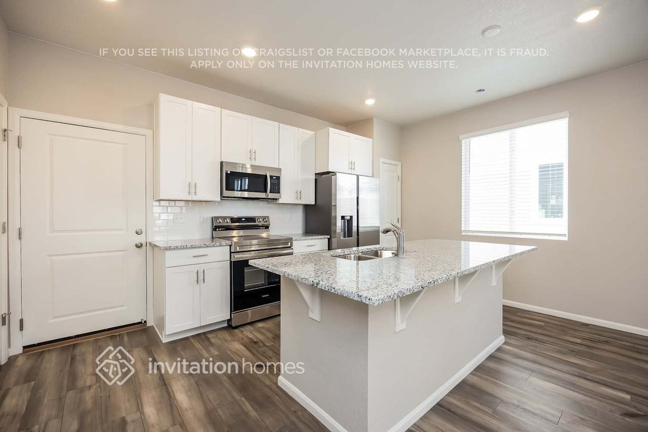 9271 Oro City Loop - Photo 7 of 18