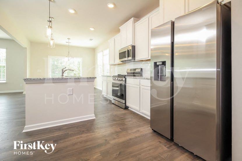 302 Ashborne Ln - Photo 6 of 15