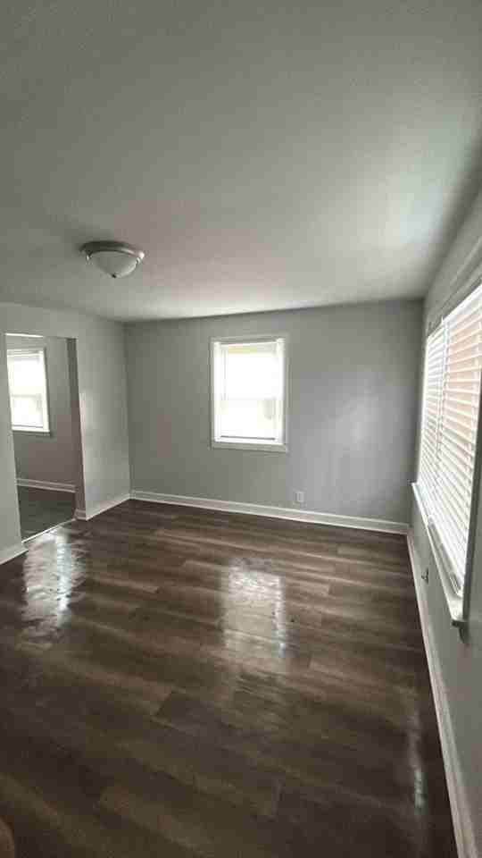 1720 Nelle St - Photo 3 of 8