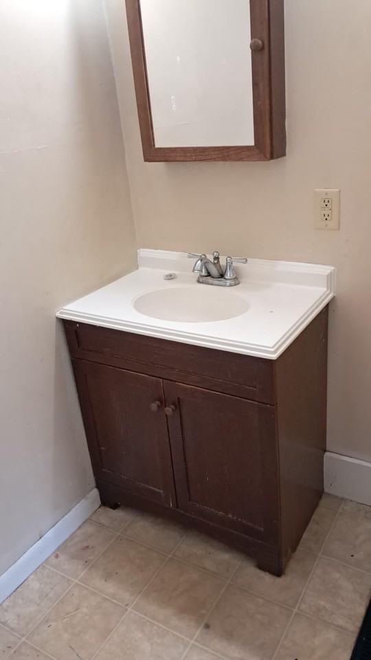 527 N 17th St - Photo 7 of 9