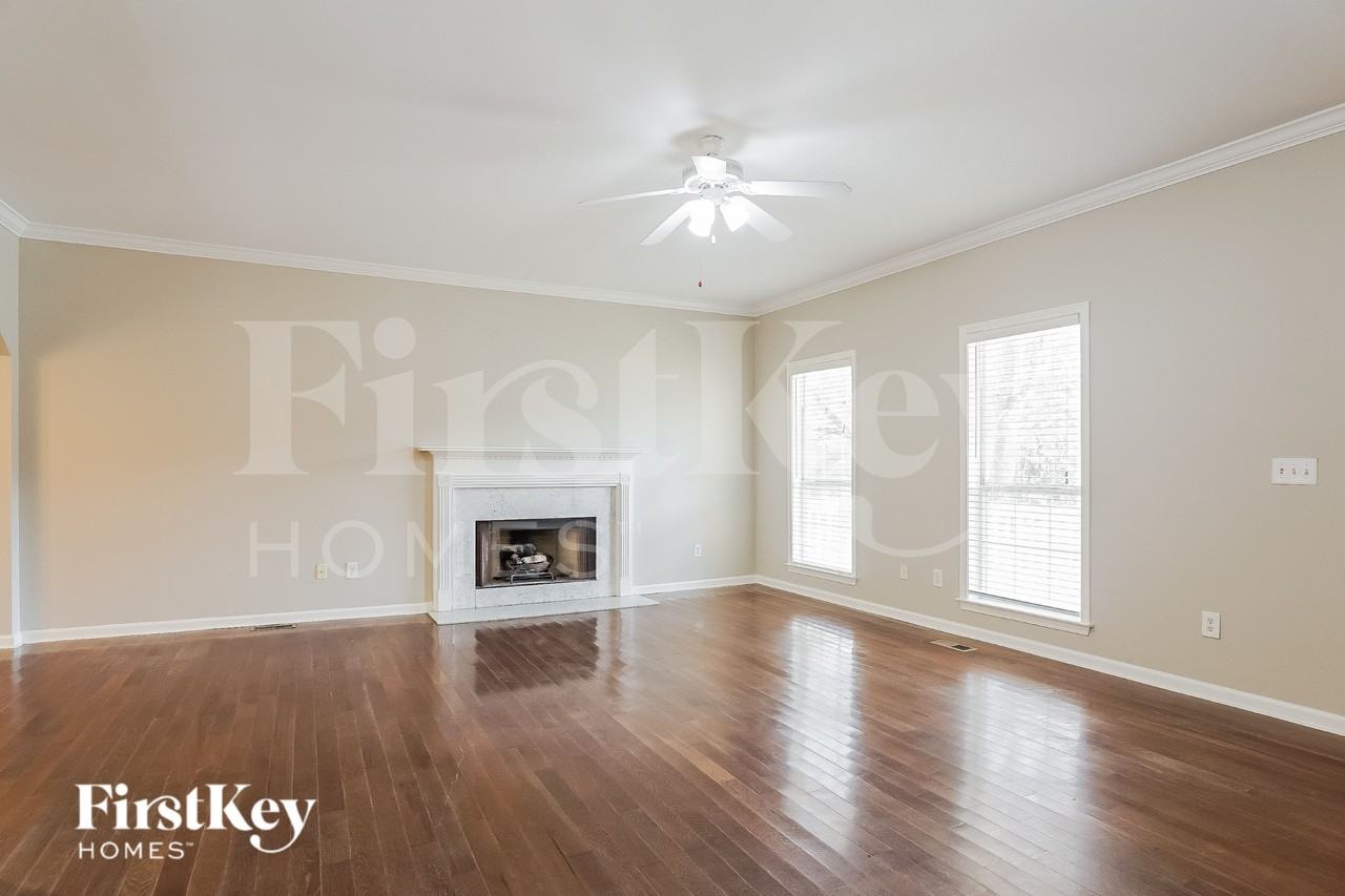 623 Shelby Forest Trl - Photo 4 of 19