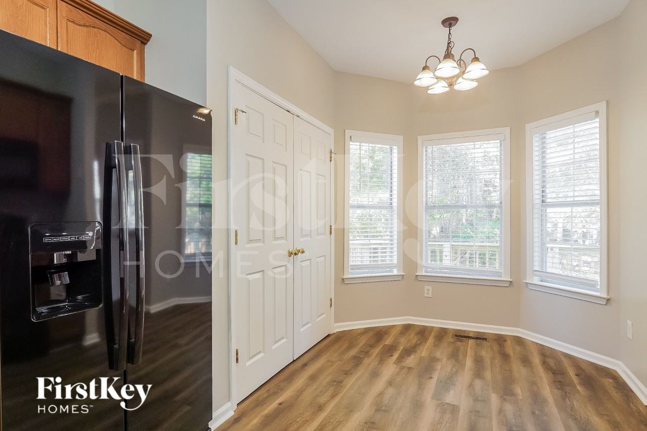 623 Shelby Forest Trl - Photo 7 of 19