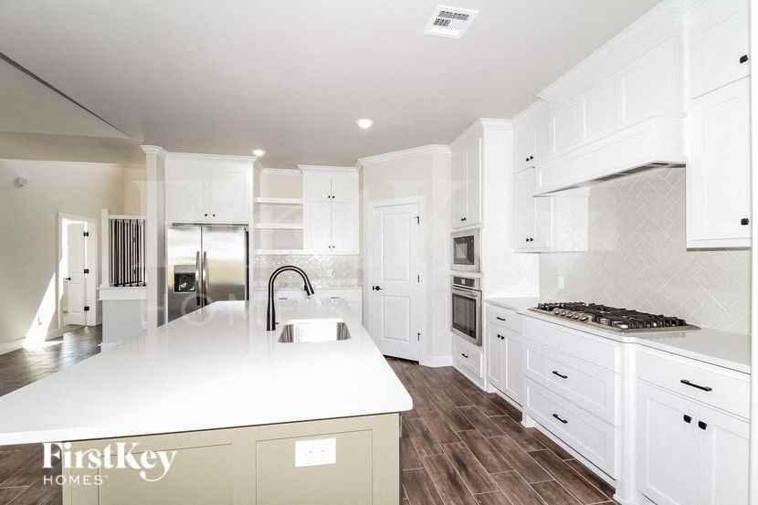 11245 Sw 30th St - Photo 5 of 15