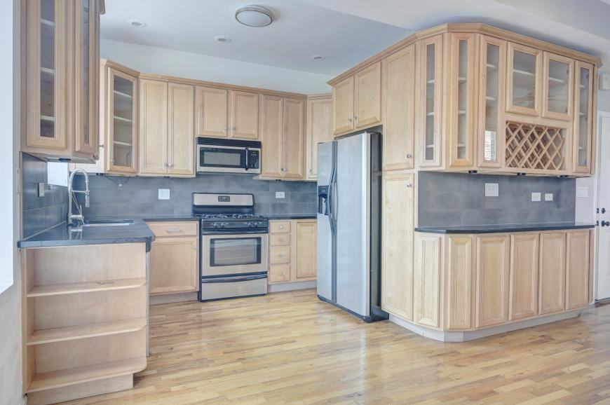 2328 W Augusta Blvd - Photo 4 of 10
