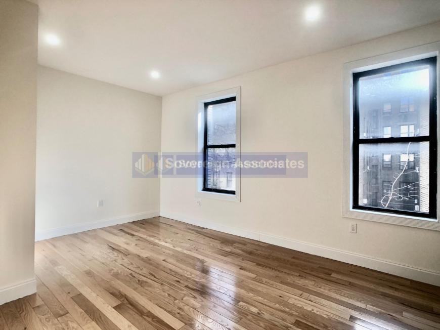 270 Fort Washington Ave - Photo 5 of 10