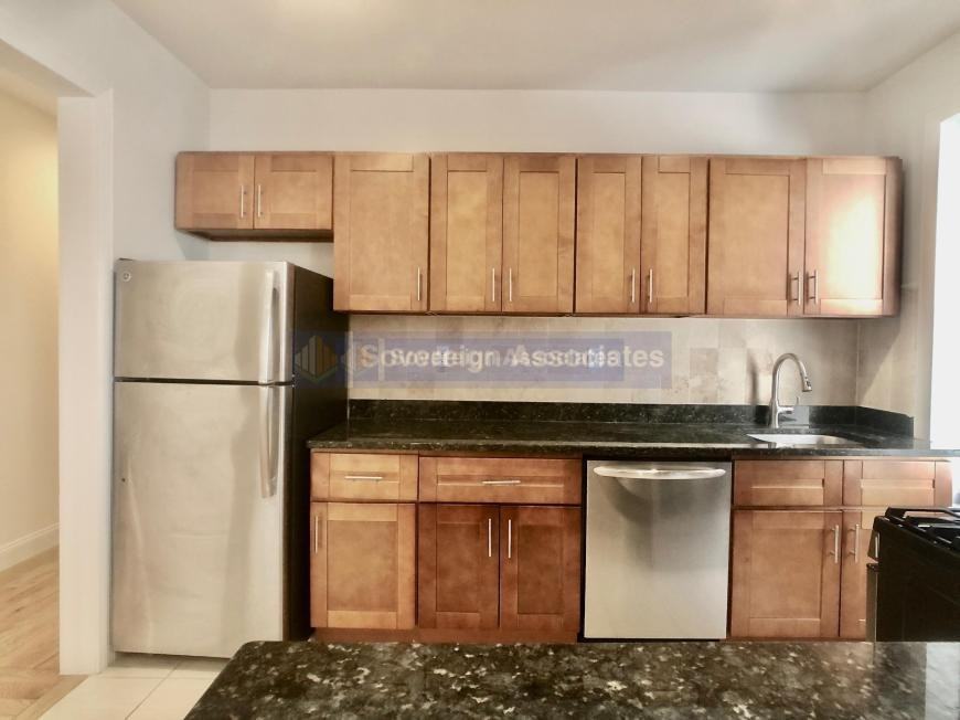 270 Fort Washington Ave - Photo 6 of 10