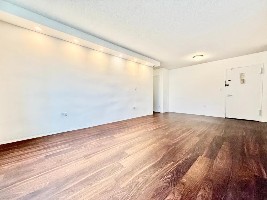 825 Boynton Ave - Photo 2 of 7