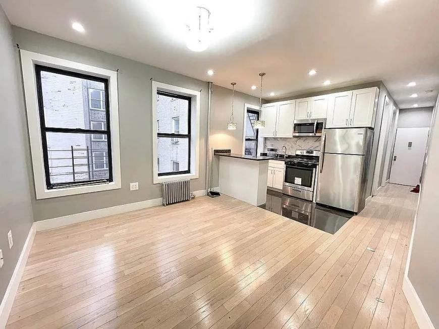 4308 Broadway - Photo 2 of 9