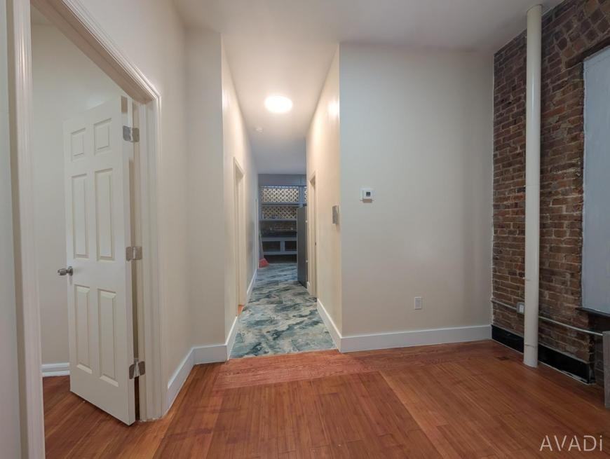 90 Howard Ave - Photo 2 of 7