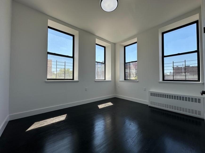 597 Grand Ave