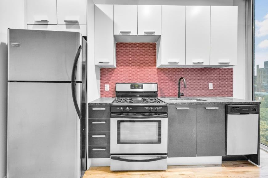 185 S 4th St - Photo 2 of 10