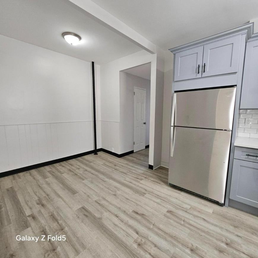 153 Burhans Ave - Photo 3 of 10