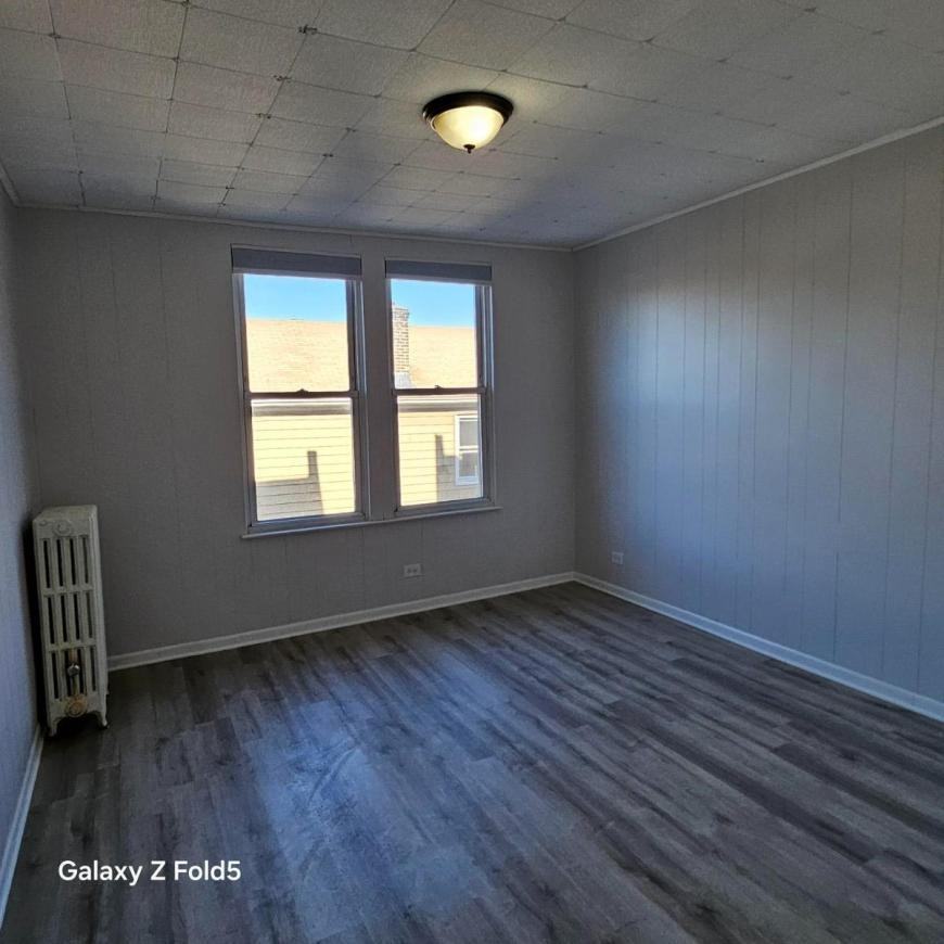 153 Burhans Ave - Photo 5 of 10