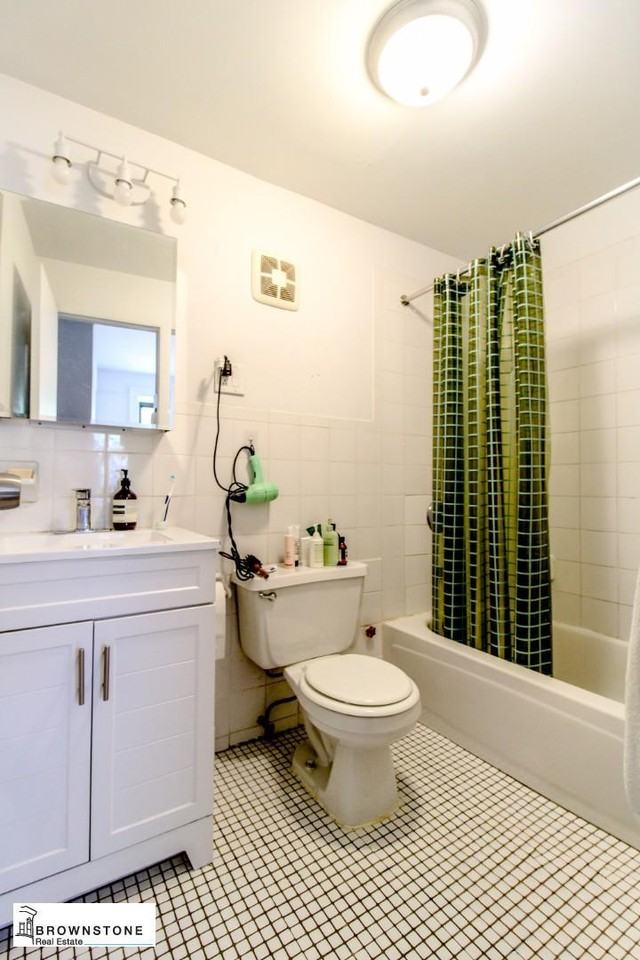 147 Amity St - Photo 4 of 5