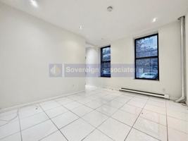 featured image of 320 Manhattan Ave