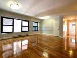 featured image of 273 W 131st St