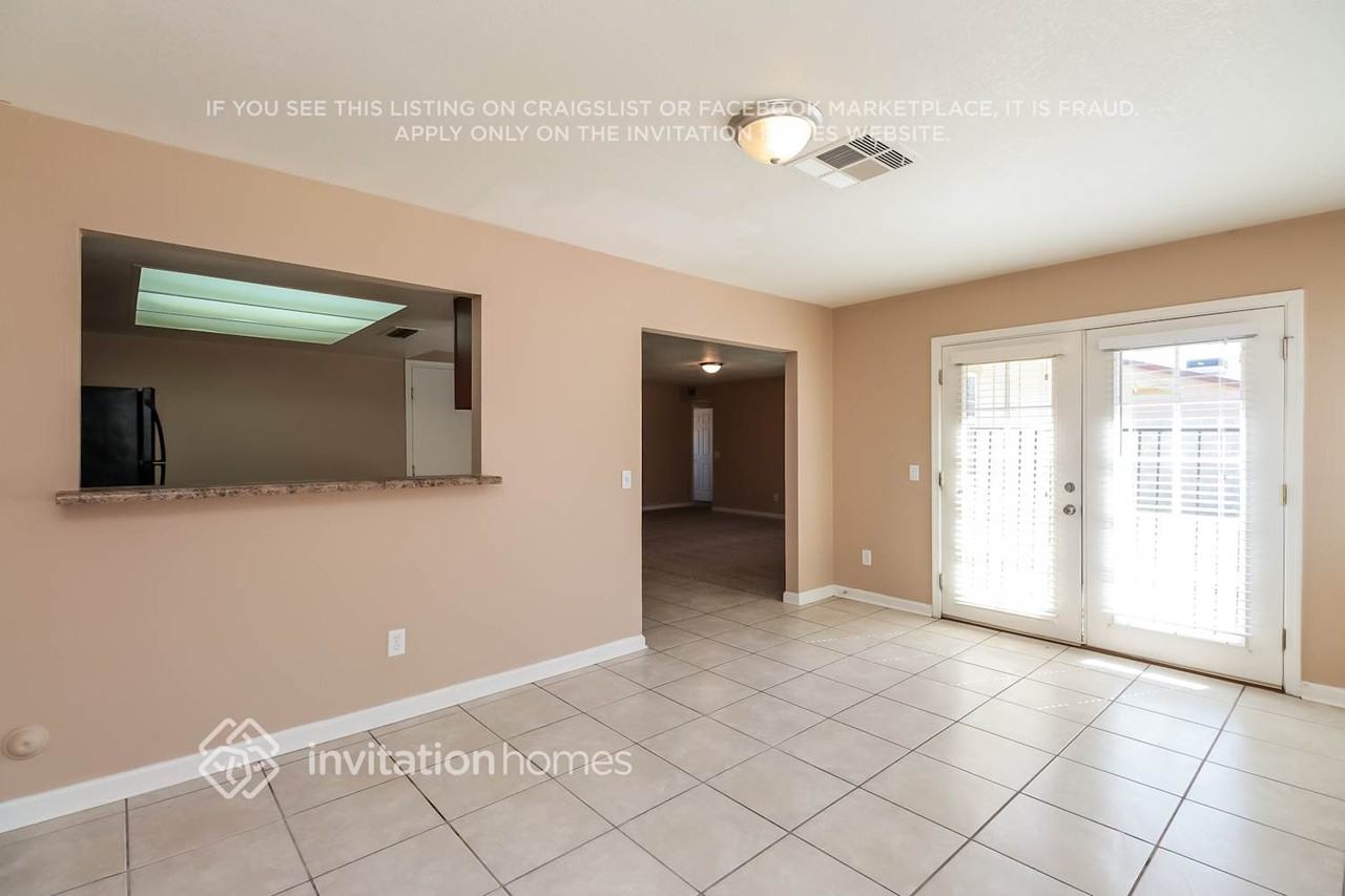 8925 W Meadowbrook Ave - Photo 4 of 21
